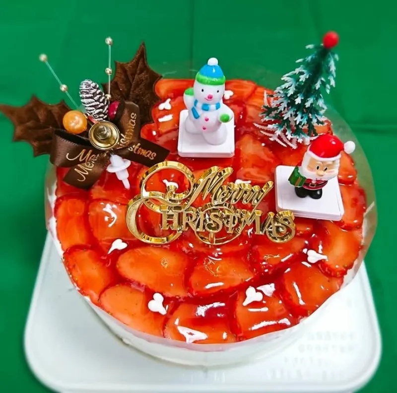 2025年11月28日(金)の投稿「2025 クリスマスケーキ」